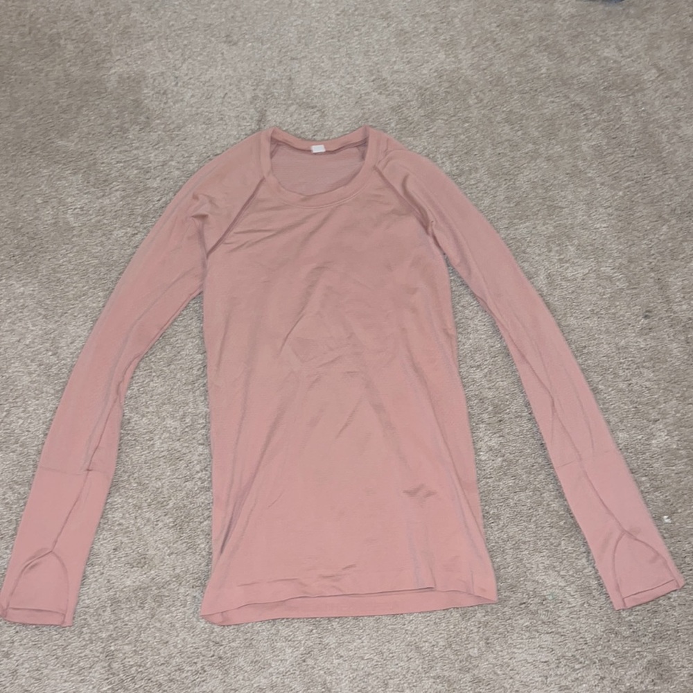 Lululemon swiftly tech long sleeve size 4